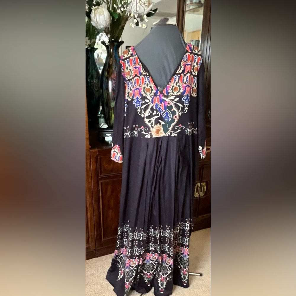 Black Boho V-Neck Maxi Dress with Colorful Floral Print reduced 2026